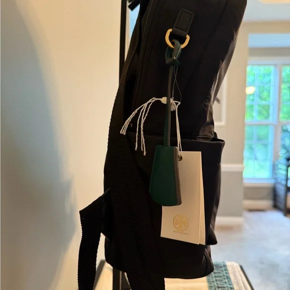 ❤️SOLD❤️Tory Burch Piper Backpack - Picture 3 of 7